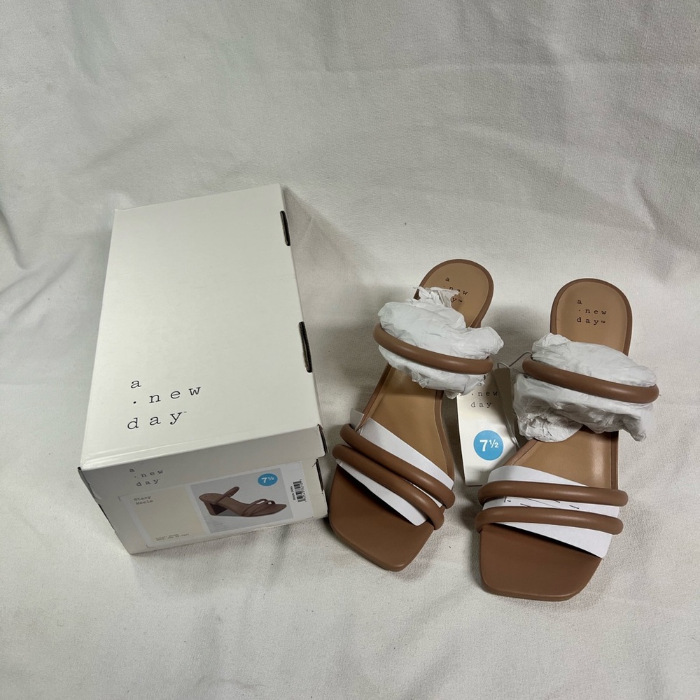 A New Day Tan and White Slide Sandals